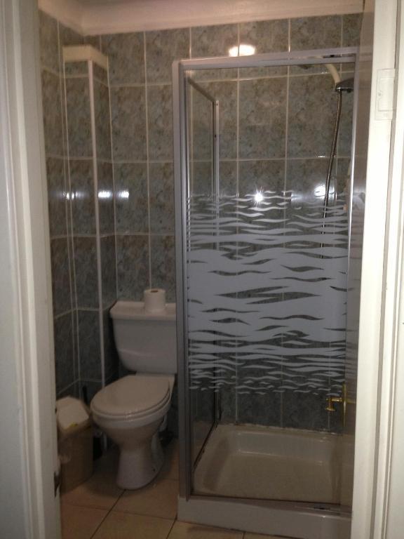 OYO Beersbridge Lodge Glasgow Værelse billede